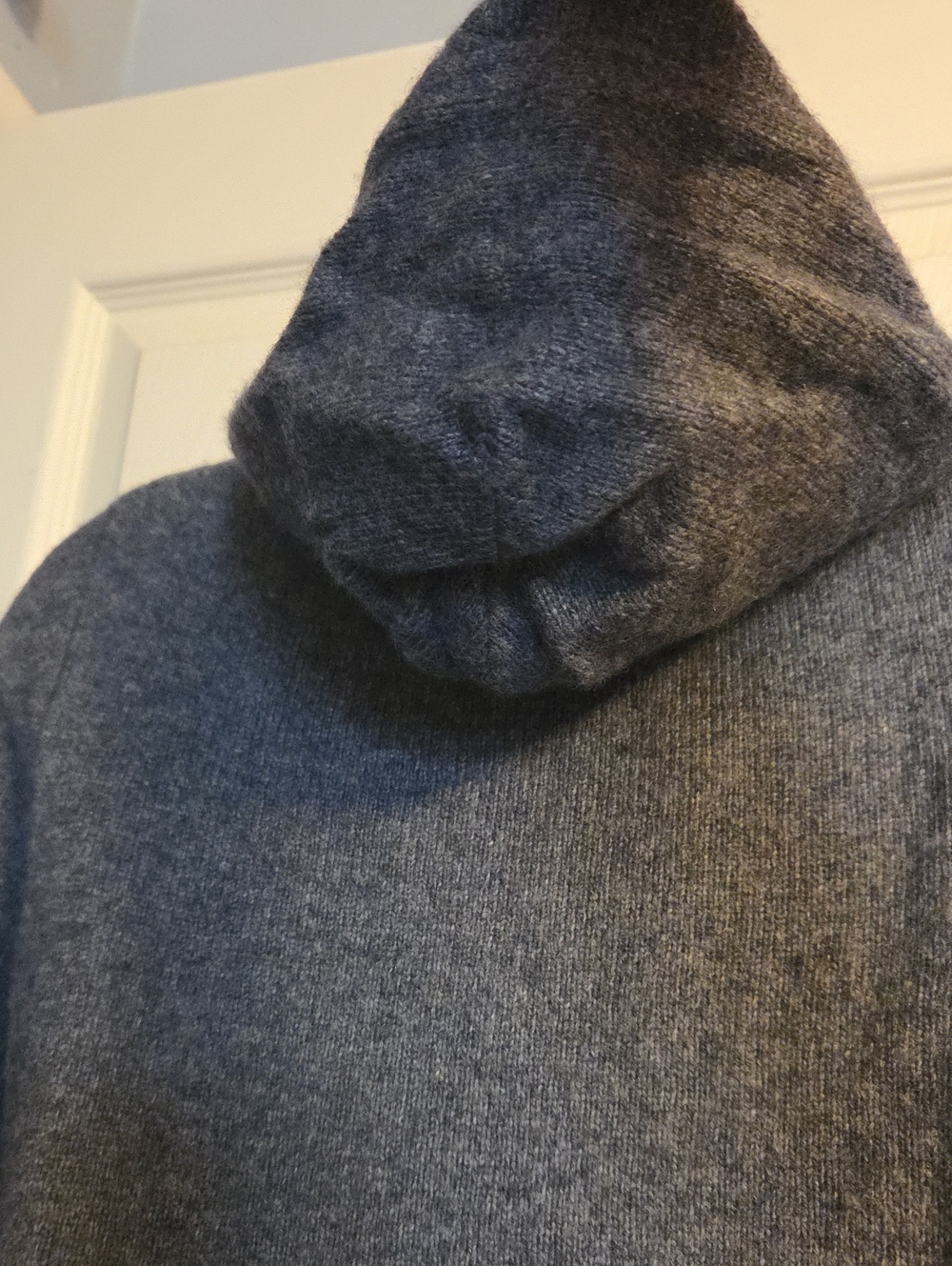 GAP Women's Gray Hooded Knit Pullover Size Small - Picture 8 of 11